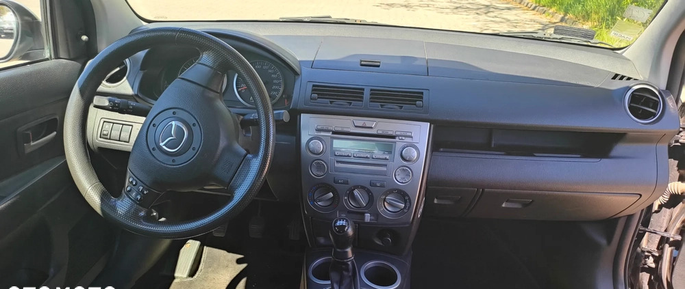 Mazda 2 cena 7900 przebieg: 142000, rok produkcji 2005 z Wrocław małe 172